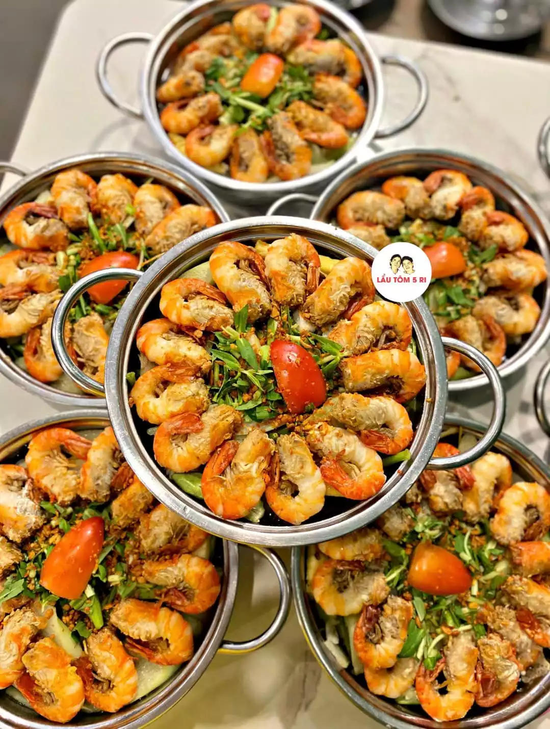 GHÉ BIÊN HÒA NHỚ LẨU TÔM NĂM RI